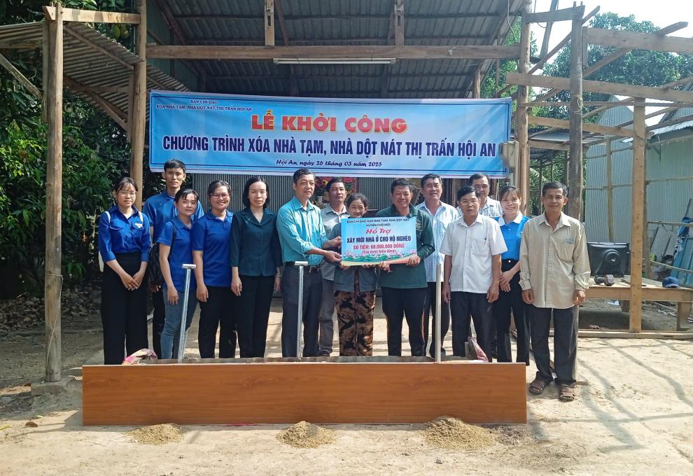 Sáng ngày 26/3/2025, Ban chỉ đạo xóa nhà tạm, dột nát thị trấn Hội An đã tổ chức Lễ khởi công xóa nhà tạm, dột nát cho hộ Nguyễn Văn Hồng, Khóm An Thái
